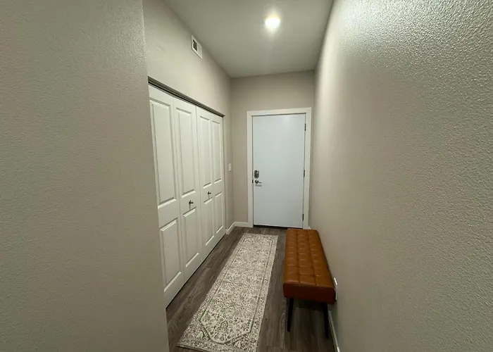 Holiday home Unwind In Style At Fargo's Hidden Gem! #102
