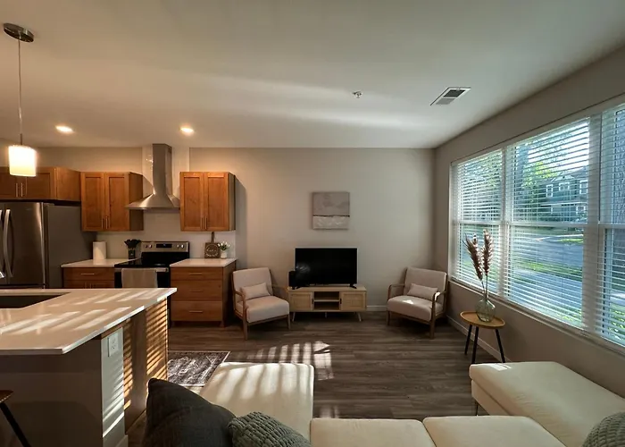 Holiday home Unwind In Style At Fargo's Hidden Gem! #102